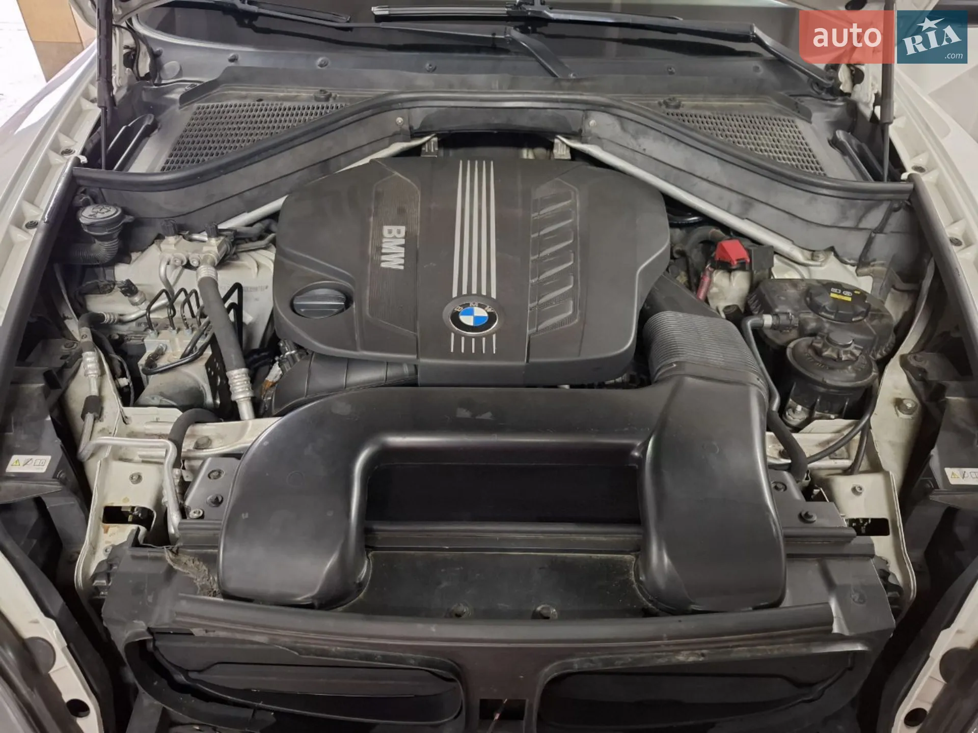 2010 BMW X5 - мініатюра 29