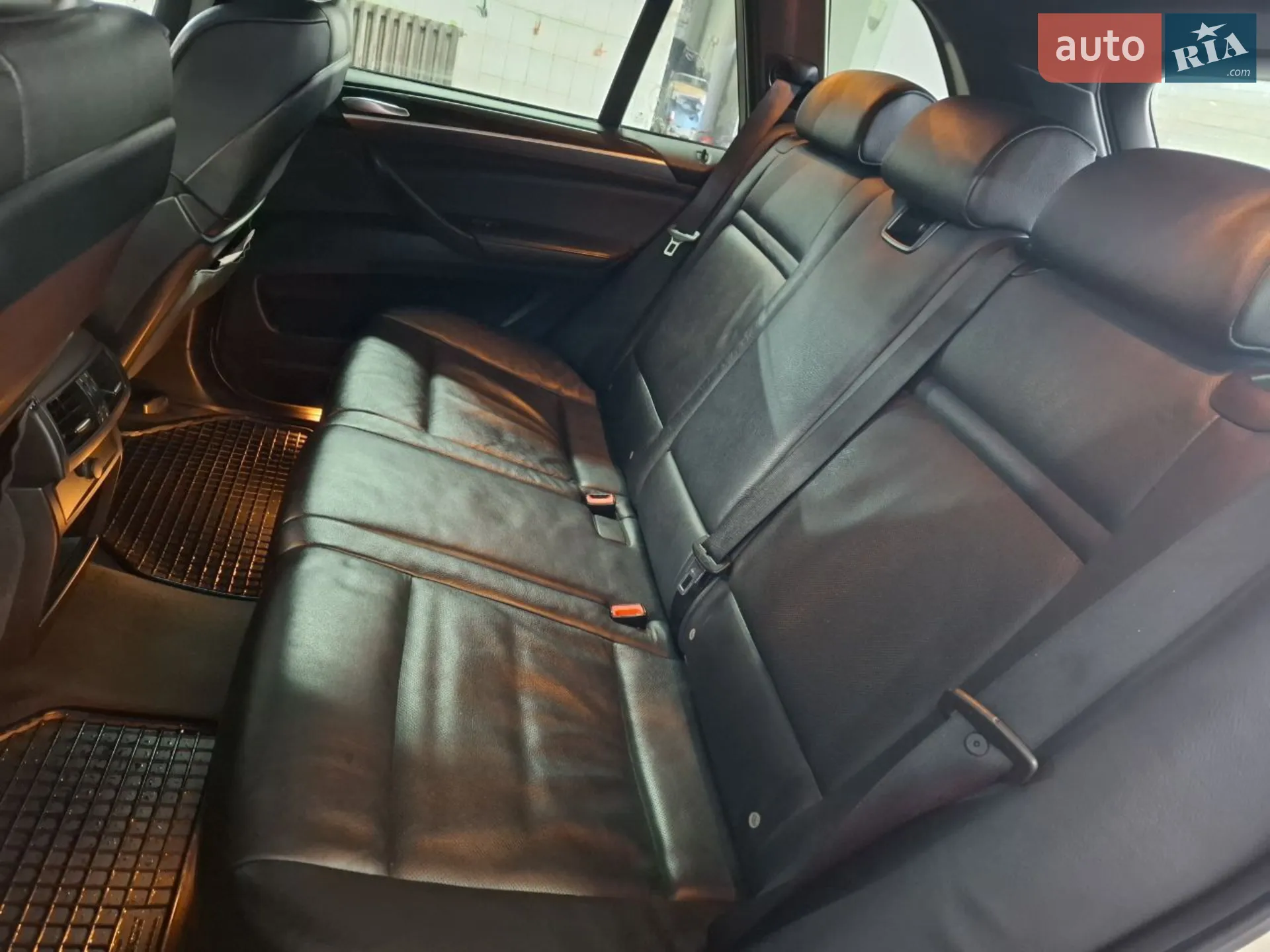 2010 BMW X5 - мініатюра 34