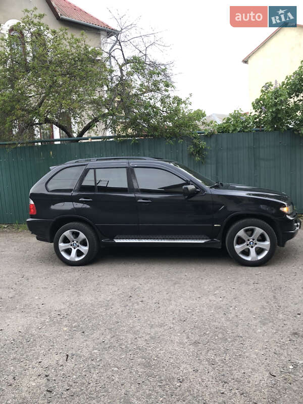 Внедорожник / Кроссовер BMW X5 2004 в Одессе