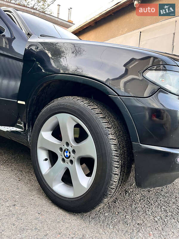 Внедорожник / Кроссовер BMW X5 2004 в Одессе