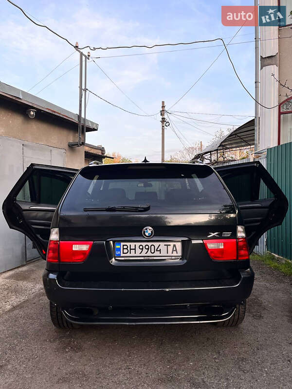 Внедорожник / Кроссовер BMW X5 2004 в Одессе