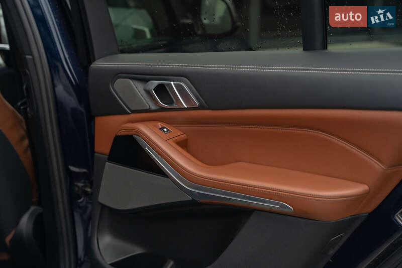 Внедорожник / Кроссовер BMW X5 2022 в Черновцах