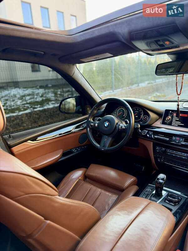 Внедорожник / Кроссовер BMW X5 2015 в Луцке