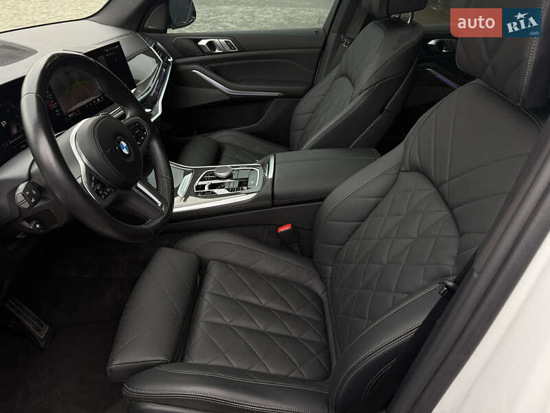 Внедорожник / Кроссовер BMW X5 2023 в Хмельницком