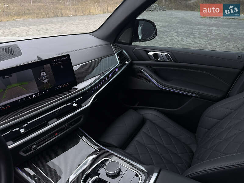 Внедорожник / Кроссовер BMW X5 2023 в Хмельницком