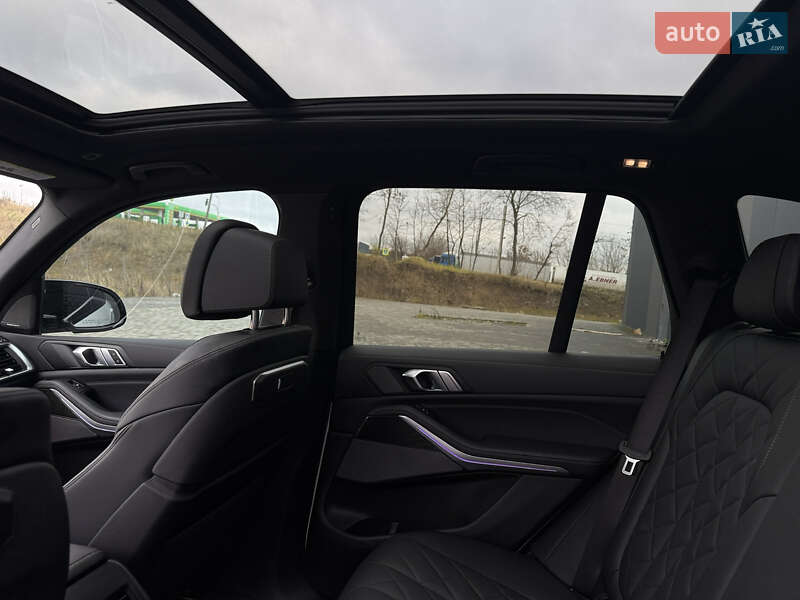 Внедорожник / Кроссовер BMW X5 2023 в Хмельницком