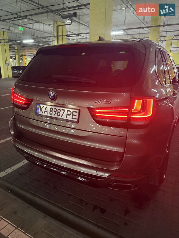 Позашляховик / Кросовер BMW X5 2016 в Гатне