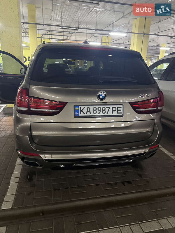 Позашляховик / Кросовер BMW X5 2016 в Гатне