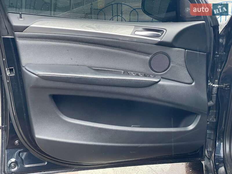 Внедорожник / Кроссовер BMW X5 2012 в Киеве