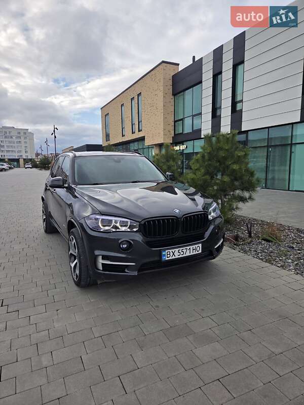 Внедорожник / Кроссовер BMW X5 2017 в Хмельницком