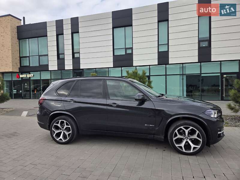 Внедорожник / Кроссовер BMW X5 2017 в Хмельницком