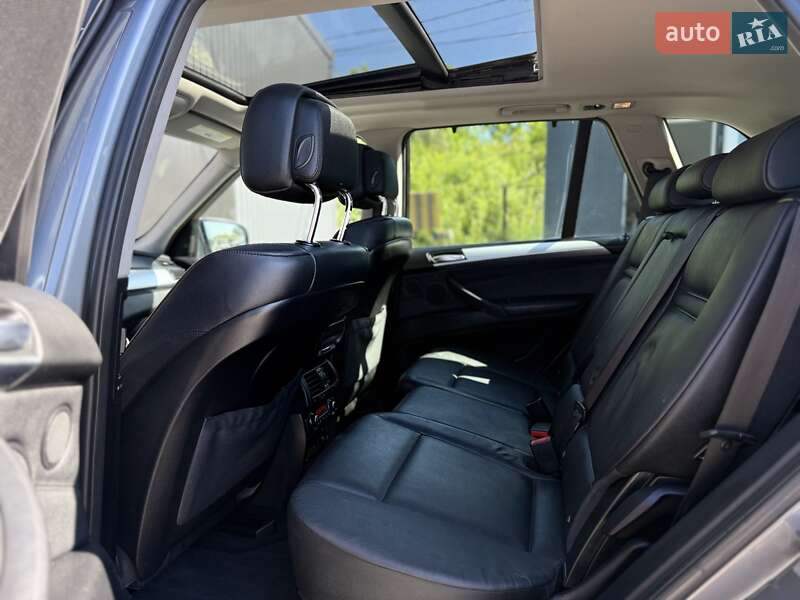 Внедорожник / Кроссовер BMW X5 2012 в Львове
