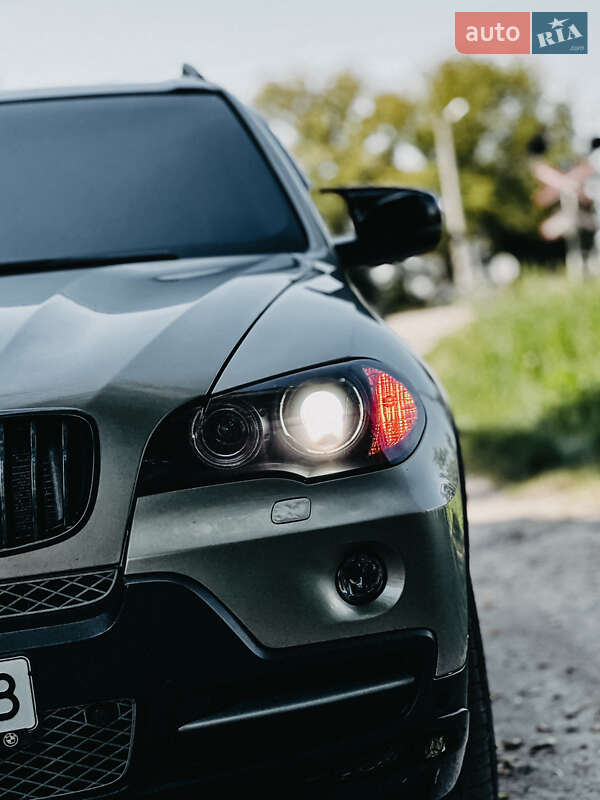 Внедорожник / Кроссовер BMW X5 2009 в Дубно