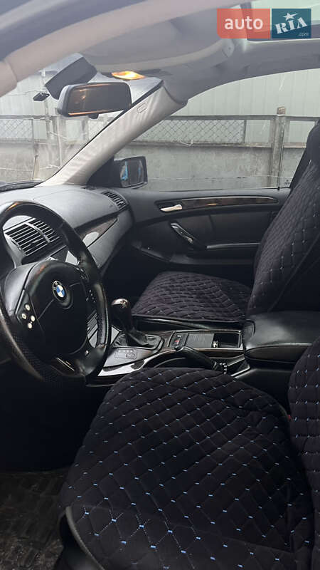 Внедорожник / Кроссовер BMW X5 2001 в Черновцах