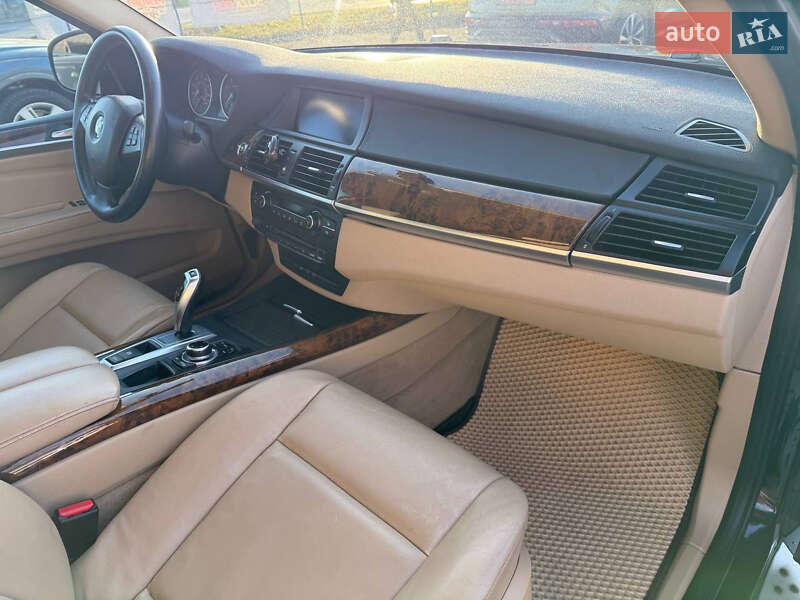 Внедорожник / Кроссовер BMW X5 2012 в Коломые