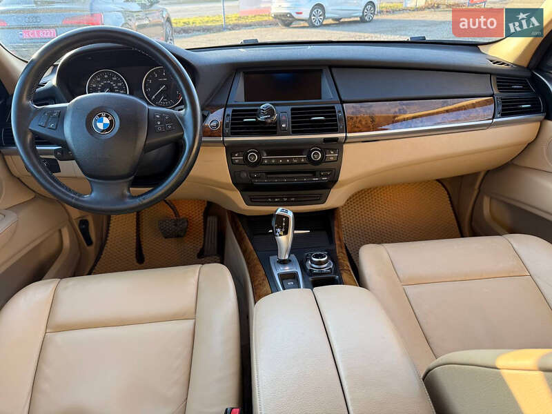 Внедорожник / Кроссовер BMW X5 2012 в Коломые