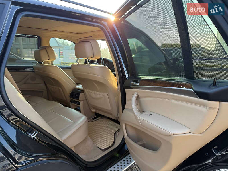 Внедорожник / Кроссовер BMW X5 2012 в Коломые