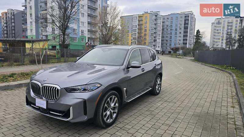 Позашляховик / Кросовер BMW X5 2023 в Івано-Франківську