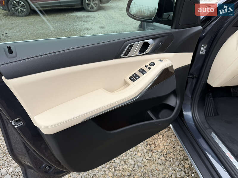 Внедорожник / Кроссовер BMW X5 2019 в Луцке