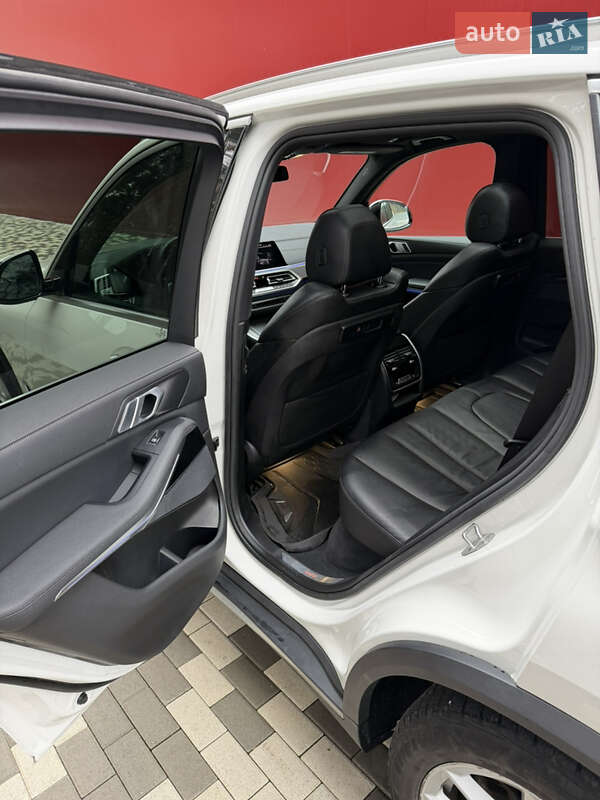 Внедорожник / Кроссовер BMW X5 2019 в Львове