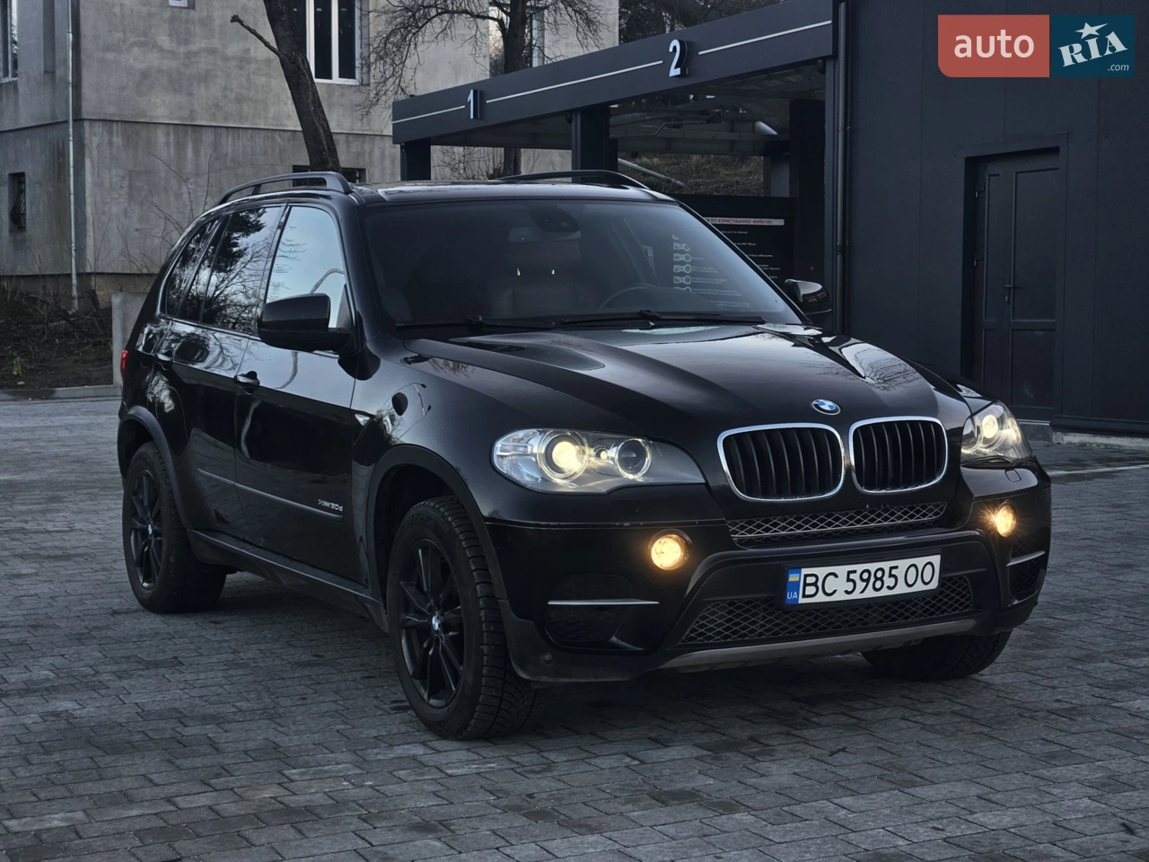 2010 BMW X5 - мініатюра 20