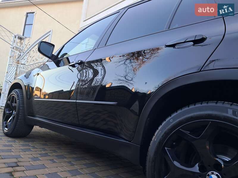 Внедорожник / Кроссовер BMW X5 2012 в Могилев-Подольске