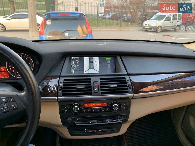 Внедорожник / Кроссовер BMW X5 2013 в Киеве