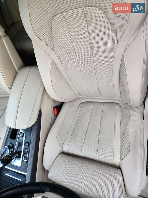 Внедорожник / Кроссовер BMW X5 2013 в Киеве