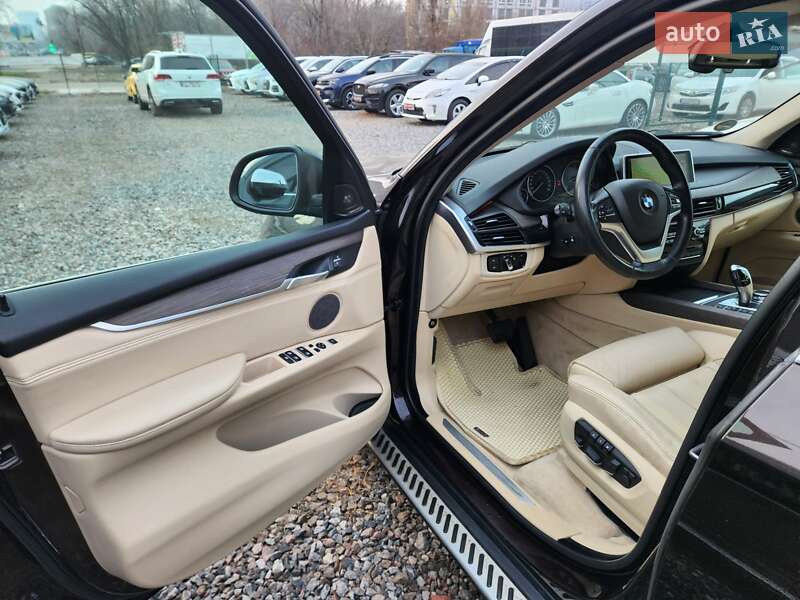 Внедорожник / Кроссовер BMW X5 2013 в Киеве