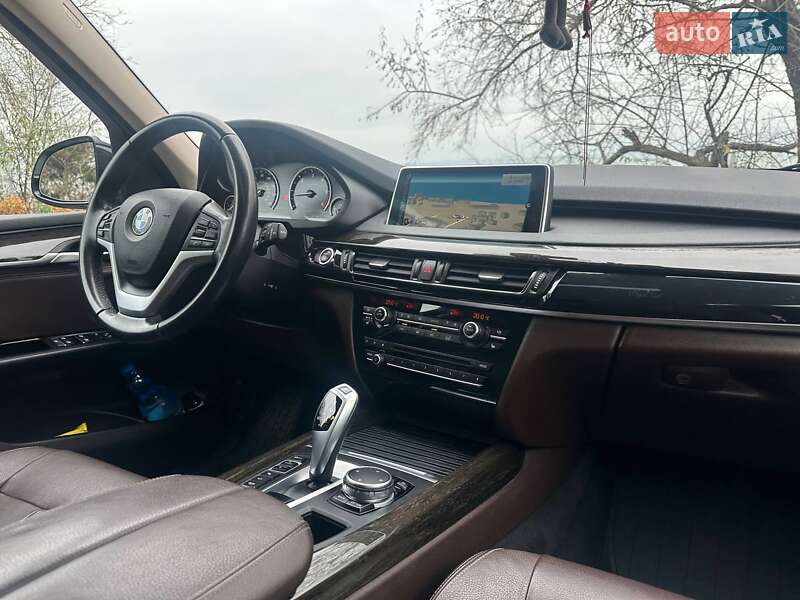 Внедорожник / Кроссовер BMW X5 2015 в Одессе