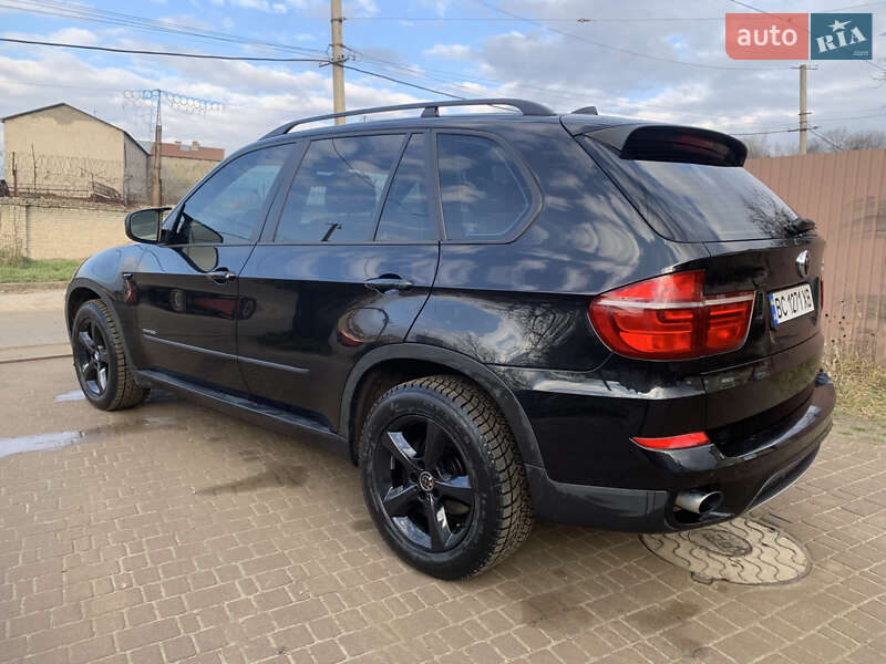 Внедорожник / Кроссовер BMW X5 2012 в Львове