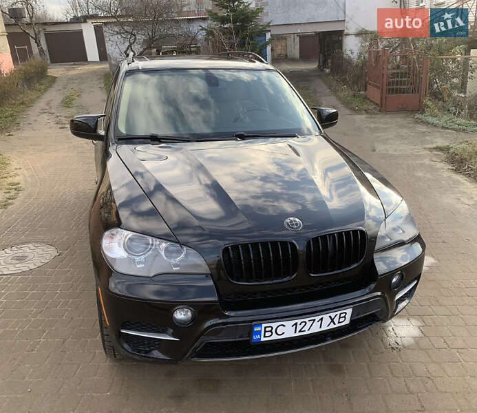 Внедорожник / Кроссовер BMW X5 2012 в Львове