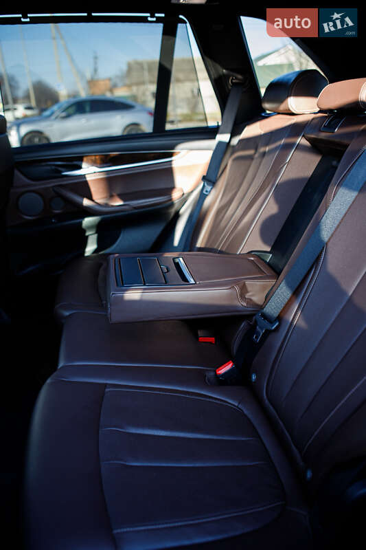 Позашляховик / Кросовер BMW X5 2016 в Вінниці