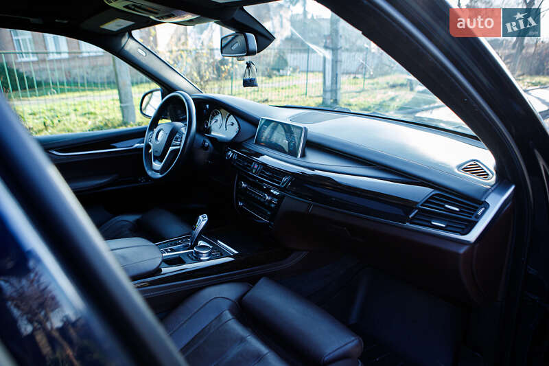 Позашляховик / Кросовер BMW X5 2016 в Вінниці