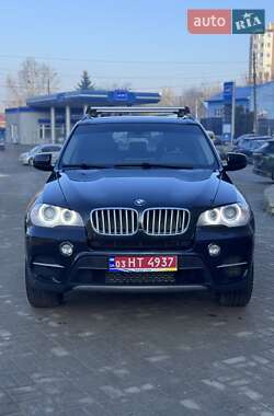 Позашляховик / Кросовер BMW X5 2011 в Чернівцях