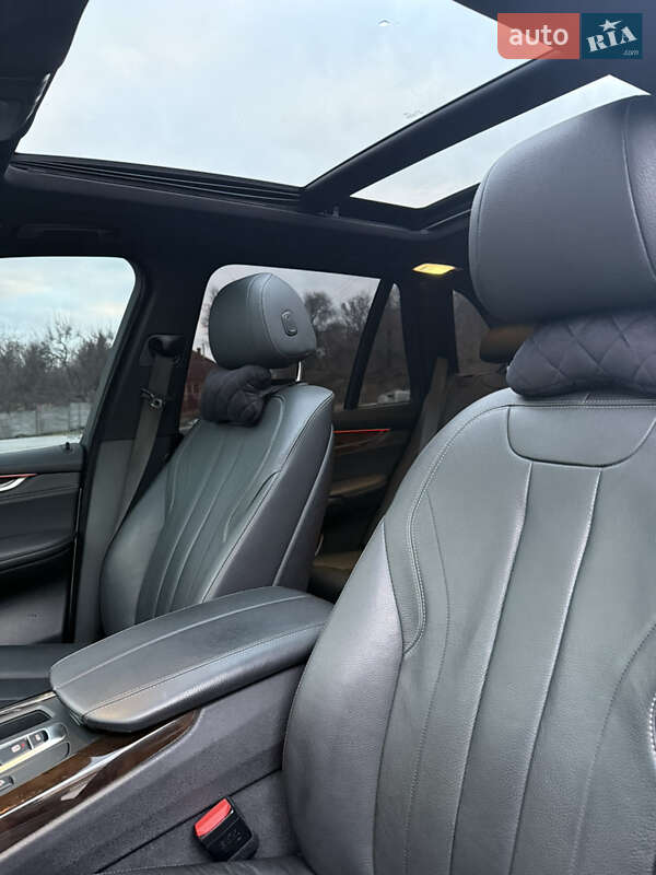 Внедорожник / Кроссовер BMW X5 2017 в Днепре