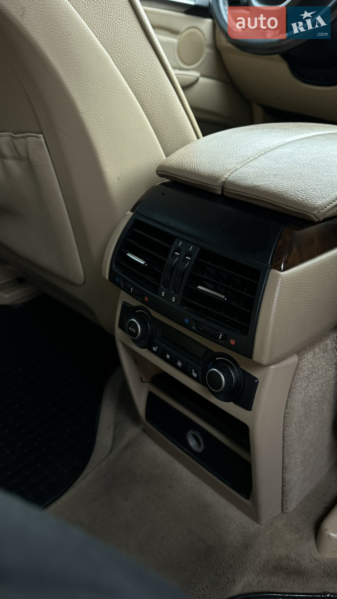 2010 BMW X5 - мініатюра 29
