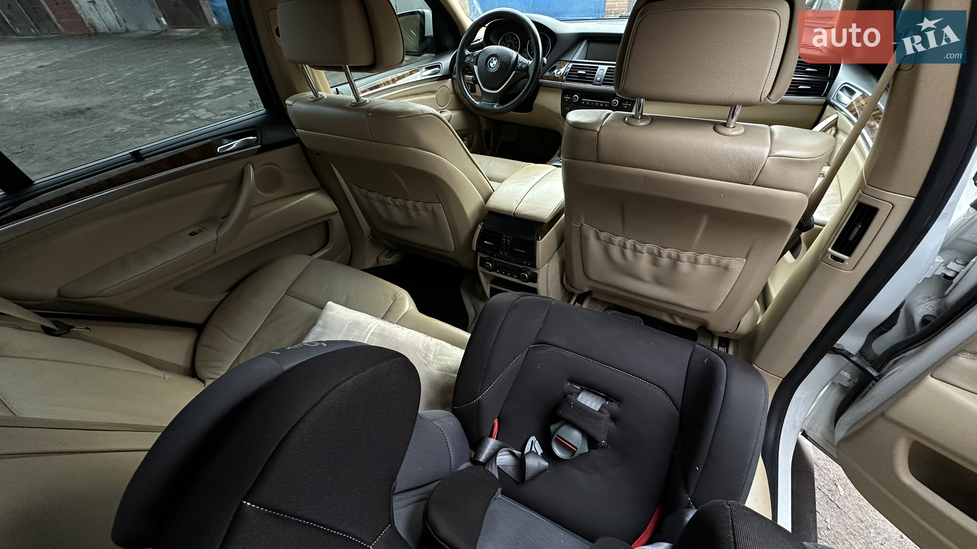 2010 BMW X5 - мініатюра 27