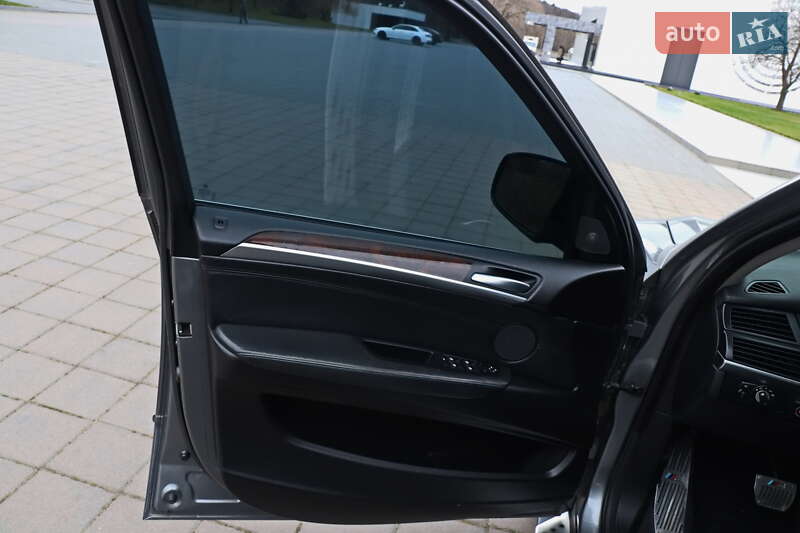 Внедорожник / Кроссовер BMW X5 2007 в Кременчуге фото 19 Внедорожник / Кроссовер BMW X5 2007 в Кременчуге