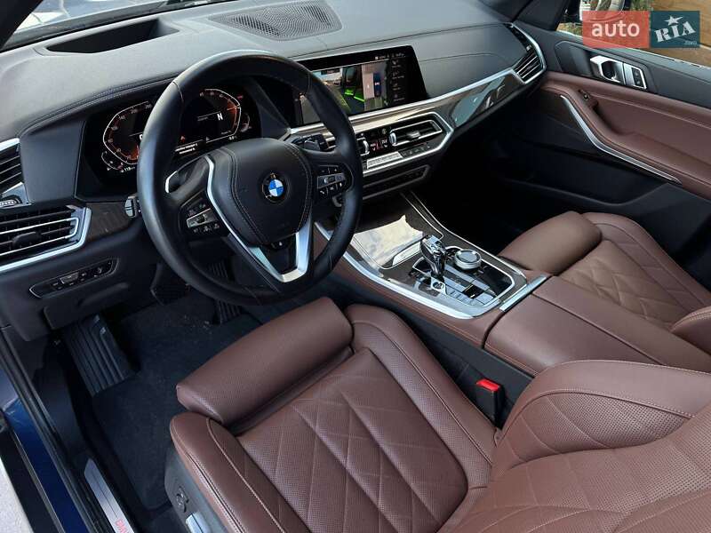 Внедорожник / Кроссовер BMW X5 2022 в Ровно