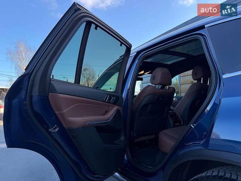 Внедорожник / Кроссовер BMW X5 2022 в Ровно