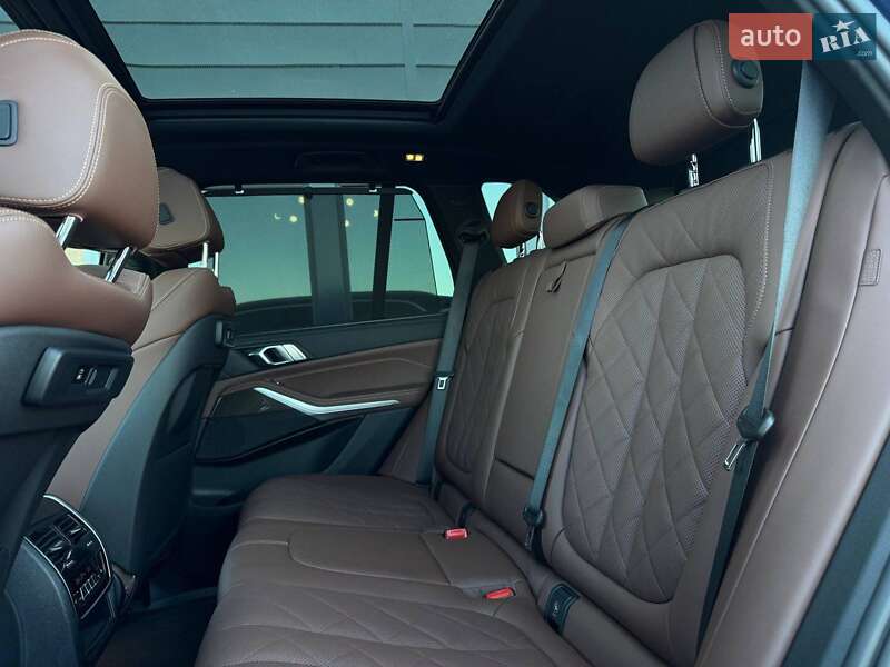 Внедорожник / Кроссовер BMW X5 2022 в Ровно