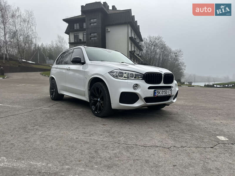 Внедорожник / Кроссовер BMW X5 2014 в Ровно