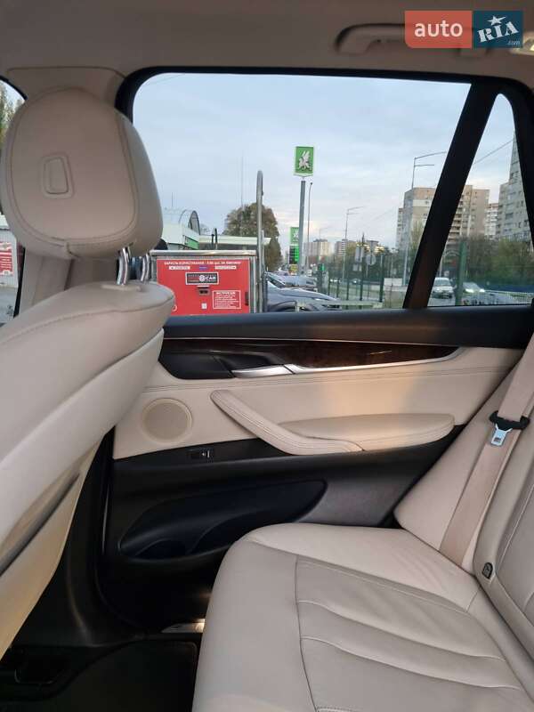 Внедорожник / Кроссовер BMW X5 2014 в Ровно