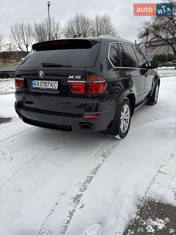 Внедорожник / Кроссовер BMW X5 2011 в Киеве