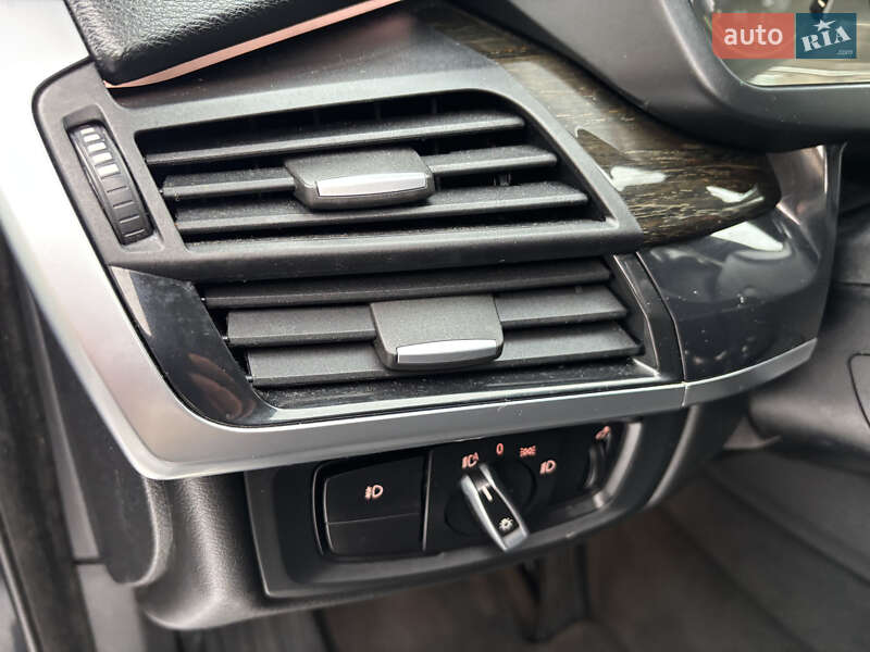 Позашляховик / Кросовер BMW X5 2017 в Києві