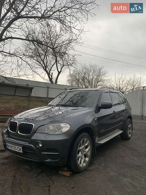 Внедорожник / Кроссовер BMW X5 2011 в Липовой Долине