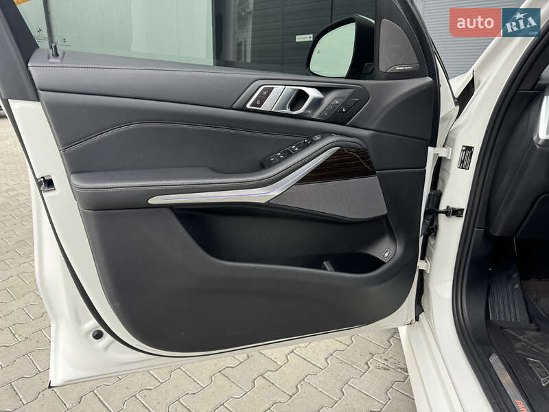 Внедорожник / Кроссовер BMW X5 2023 в Мукачево