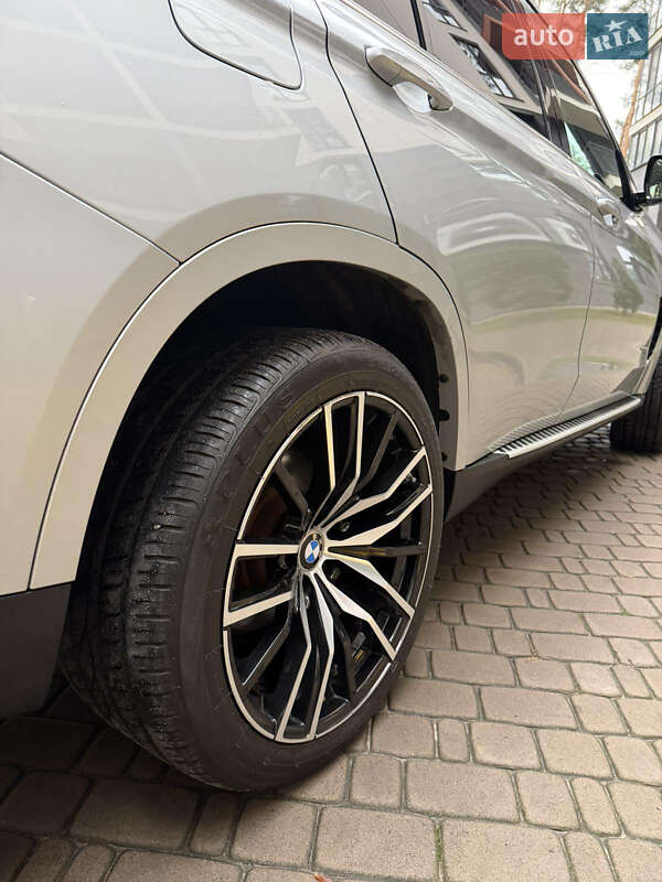 Внедорожник / Кроссовер BMW X5 2015 в Киеве