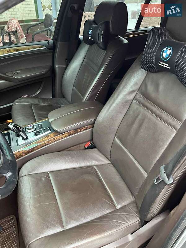 Внедорожник / Кроссовер BMW X5 2007 в Оратове